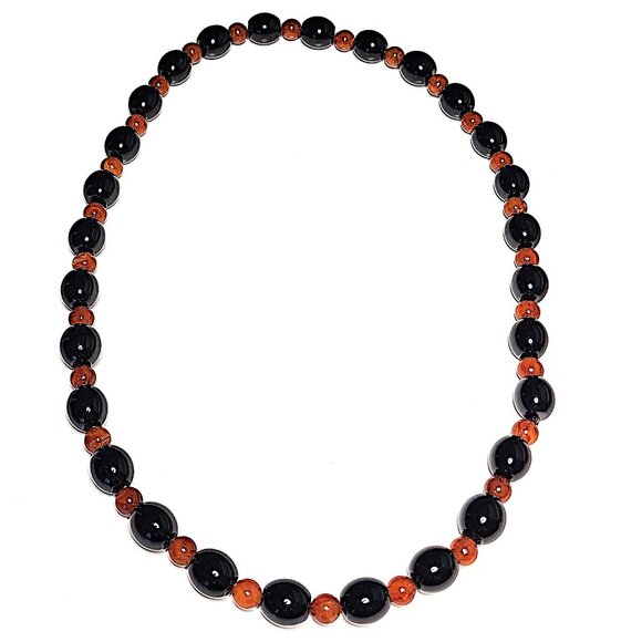 Vintage Bakelite black & marbled caramel bead necklace - Picture 2 of 9